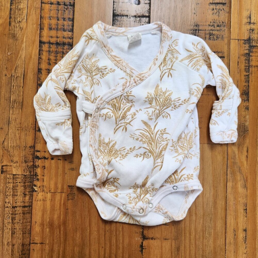 BUNDLE (2) Kate Quinn Organic Cotton Long Sleeve Bodysuits Neutrals 0-3 Months - Picture 2 of 9